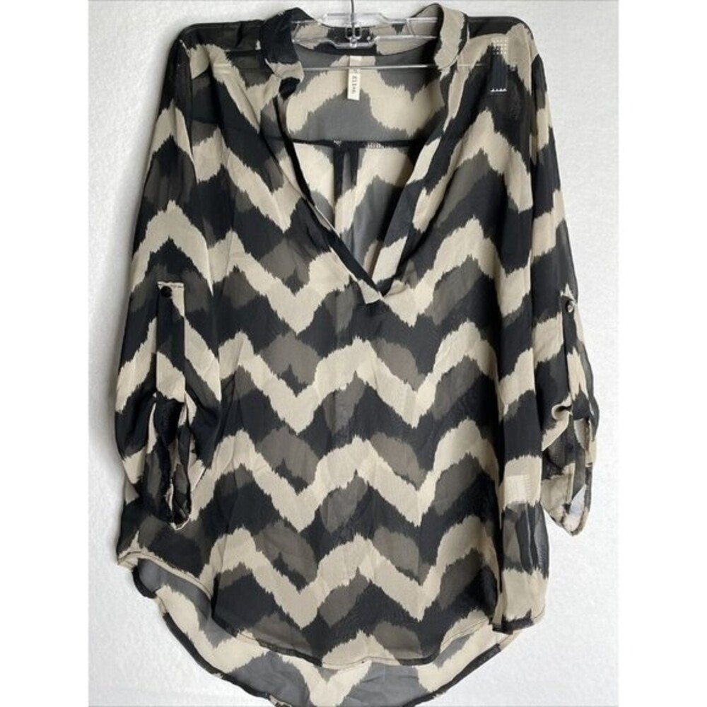Women’s Black Sheer V-Neck 3/4 Sleeve Blouse Size Small Lightweight & Flowy
